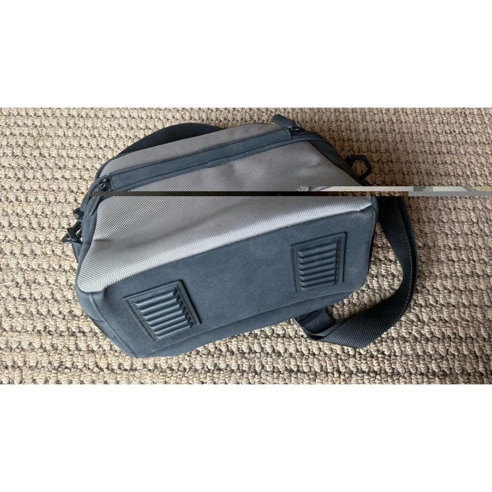 ICON C Camera Zippered Nylon Carrying Case Bag With Strap